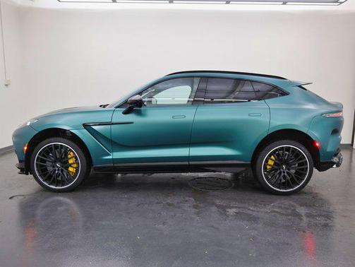 2023 Aston Martin DBX 707