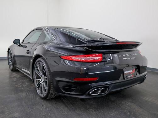 2014 Porsche 911 Turbo S