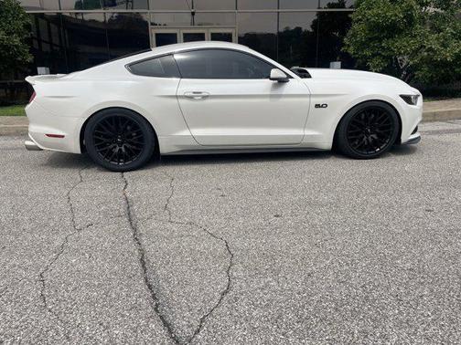 2017 Ford Mustang GT