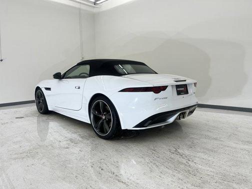 2018 Jaguar F-TYPE R-Dynamic