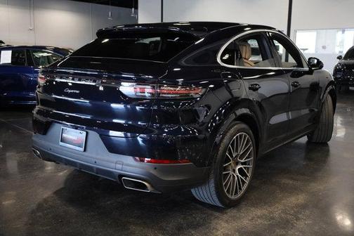 2022 Porsche Cayenne Base