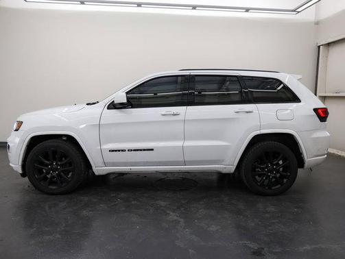 2017 Jeep Grand Cherokee Altitude