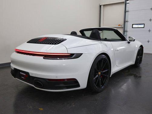 2020 Porsche 911 Carrera 4S Cabriolet