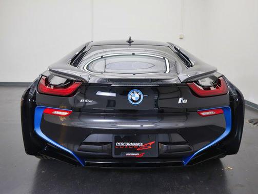 2015 BMW i8 Base