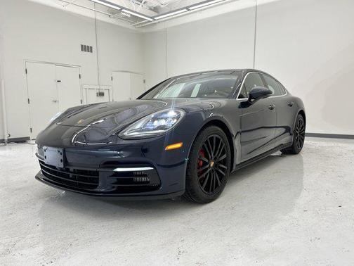 2020 Porsche Panamera 4S