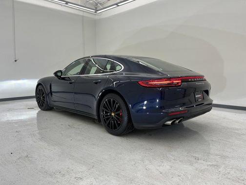 2020 Porsche Panamera 4S