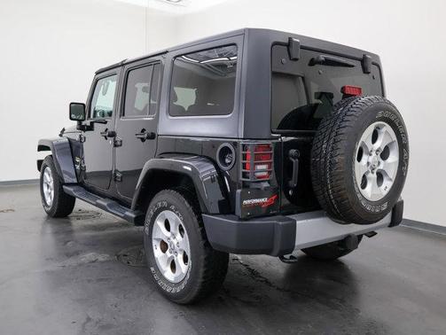 Black Clearcoat 2015 Jeep Wrangler Unlimited Sahara