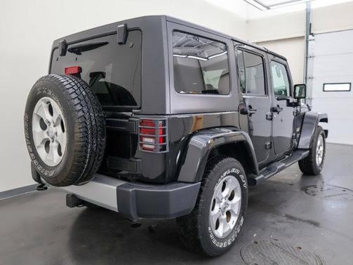 Black Clearcoat 2015 Jeep Wrangler Unlimited Sahara