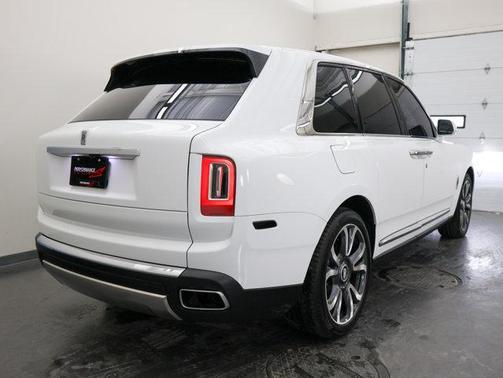 2023 Rolls-Royce Cullinan 