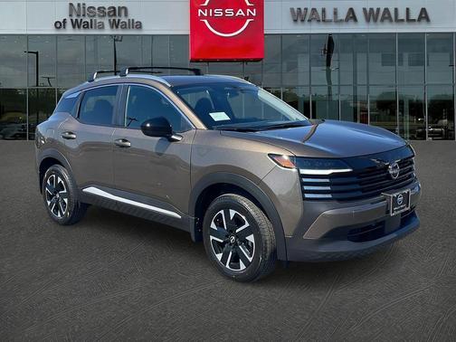 Canyon Bronze M 2026 Nissan Kicks SV