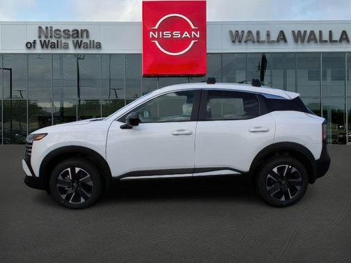 Aspen White Tri 2026 Nissan Kicks SV