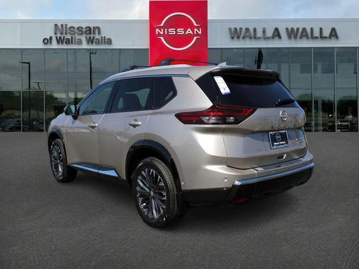 Champagne Silve 2026 Nissan Rogue Platinum