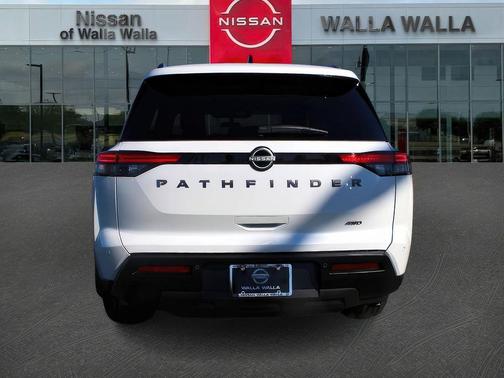 Everest White P 2026 Nissan Pathfinder SV