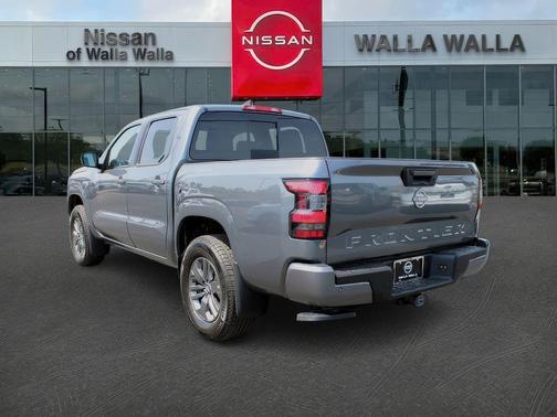 Gun Metallic 2026 Nissan Frontier SV