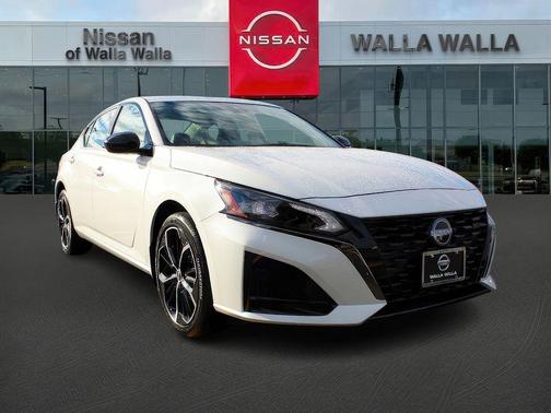 2025 Nissan Altima SR