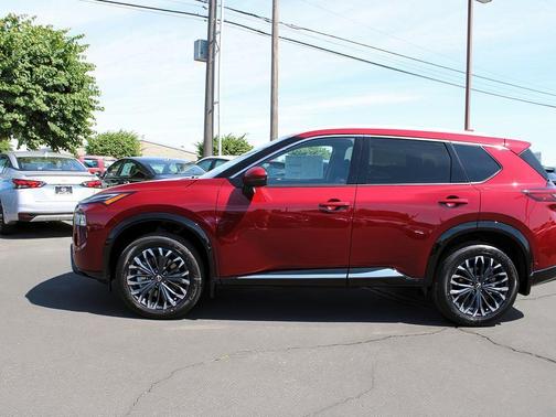 2025 Nissan Rogue Platinum