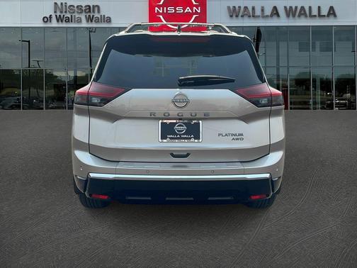 2t Chpn Blk Roo 2026 Nissan Rogue Platinum