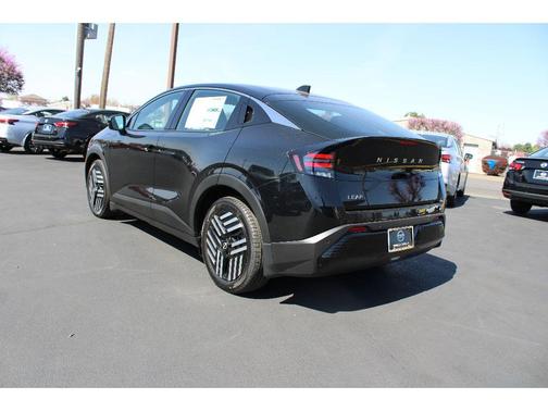 Black (P) 2026 Nissan Leaf SV+