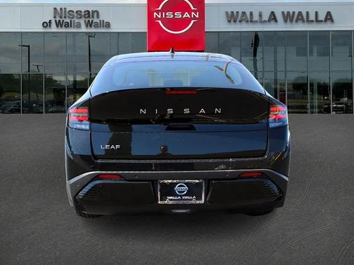 Black (P) 2026 Nissan Leaf SV+