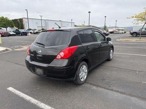 2010 Nissan Versa 1.8 S