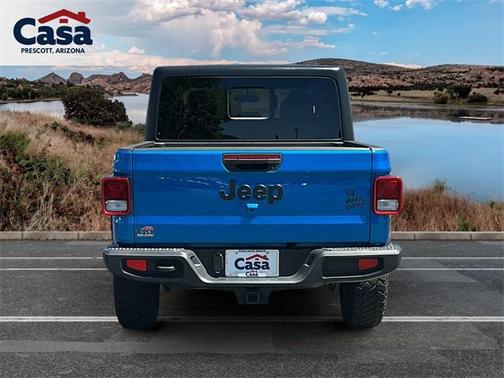 2021 Jeep Gladiator Willys 4x4