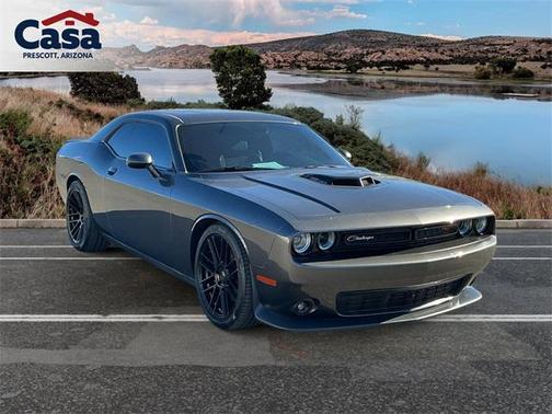 2016 Dodge Challenger R/T Scat Pack