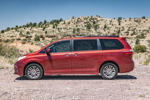 2018 Toyota Sienna XLE Premium