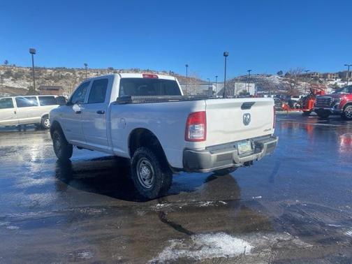 2021 RAM 2500 Tradesman Crew Cab 4x4 6'4' Box