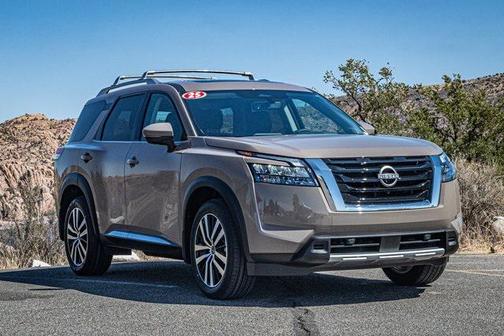 2025 Nissan Pathfinder Platinum 4WD