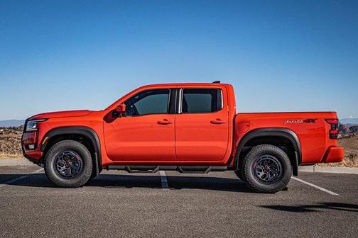 2025 Nissan Frontier PRO-4X