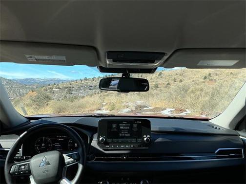 2023 Mitsubishi Outlander PHEV SEL