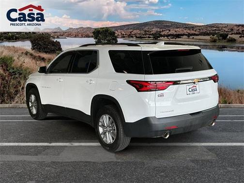 2022 Chevrolet Traverse LT Cloth