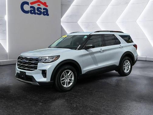 Space White Metallic 2026 Ford Explorer Active