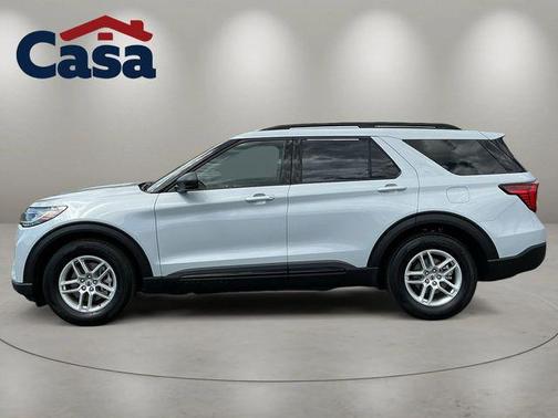 Space White Metallic 2026 Ford Explorer Active