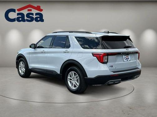 Space White Metallic 2026 Ford Explorer Active