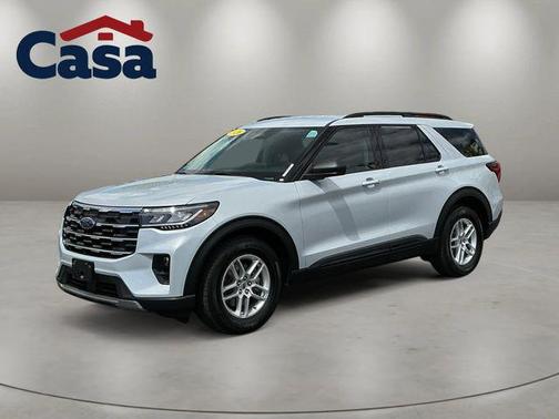 Space White Metallic 2026 Ford Explorer Active