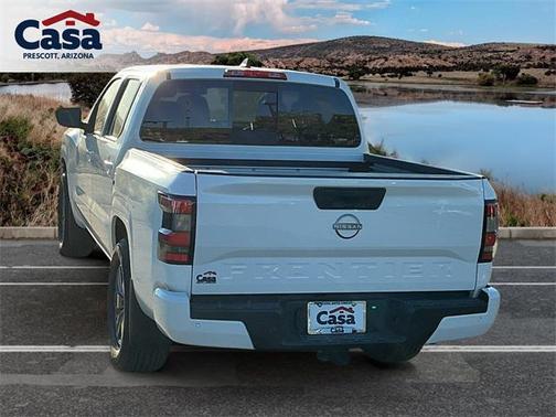 2025 Nissan Frontier SV