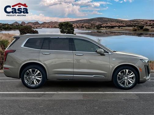 2023 Cadillac XT6 Premium Luxury FWD