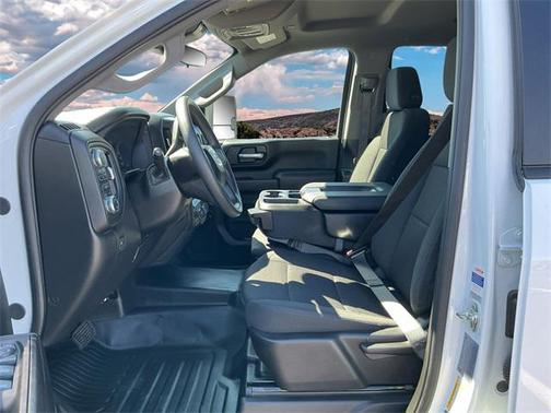 2025 GMC Sierra 2500 Base