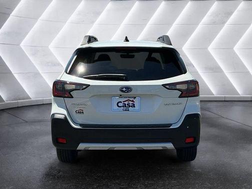 Crystal White Pearl 2023 Subaru Outback Limited