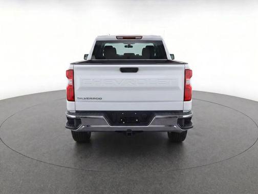 Summit White 2022 Chevrolet Silverado 1500 WT