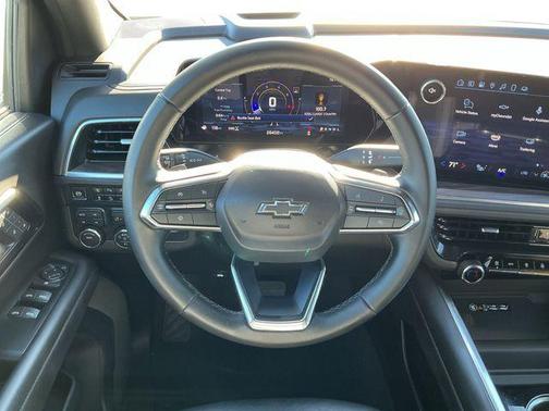 2025 Chevrolet Suburban 4WD Z71