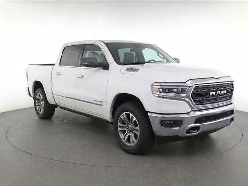 Bright White Clearcoat 2023 RAM 1500 Limited