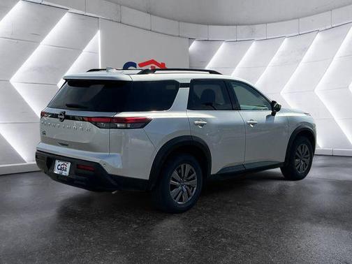 Brilliant Silver Metallic 2025 Nissan Pathfinder SV FWD