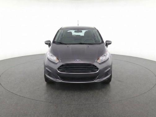 Magnetic Metallic 2019 Ford Fiesta SE