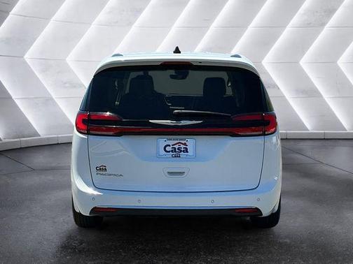 Bright White Clearcoat 2024 Chrysler Pacifica Touring L