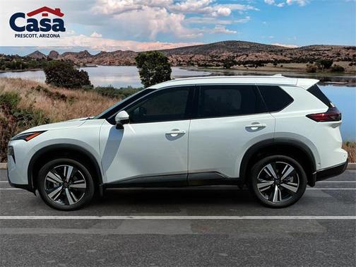 2024 Nissan Rogue SL