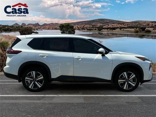 2024 Nissan Rogue SL