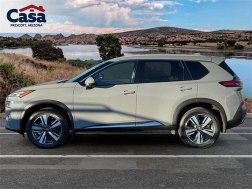 2022 Nissan Rogue SL