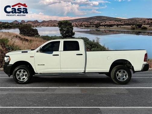 2022 RAM 2500 Tradesman Crew Cab 4x4 8' Box